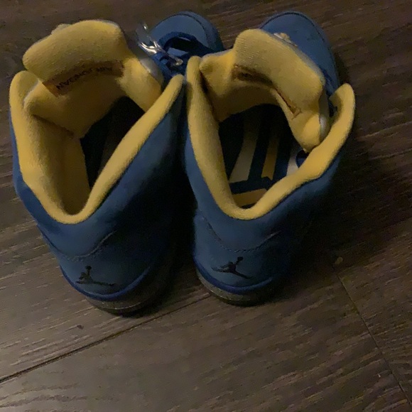 Jordan Size 6.5 - Picture 4 of 4